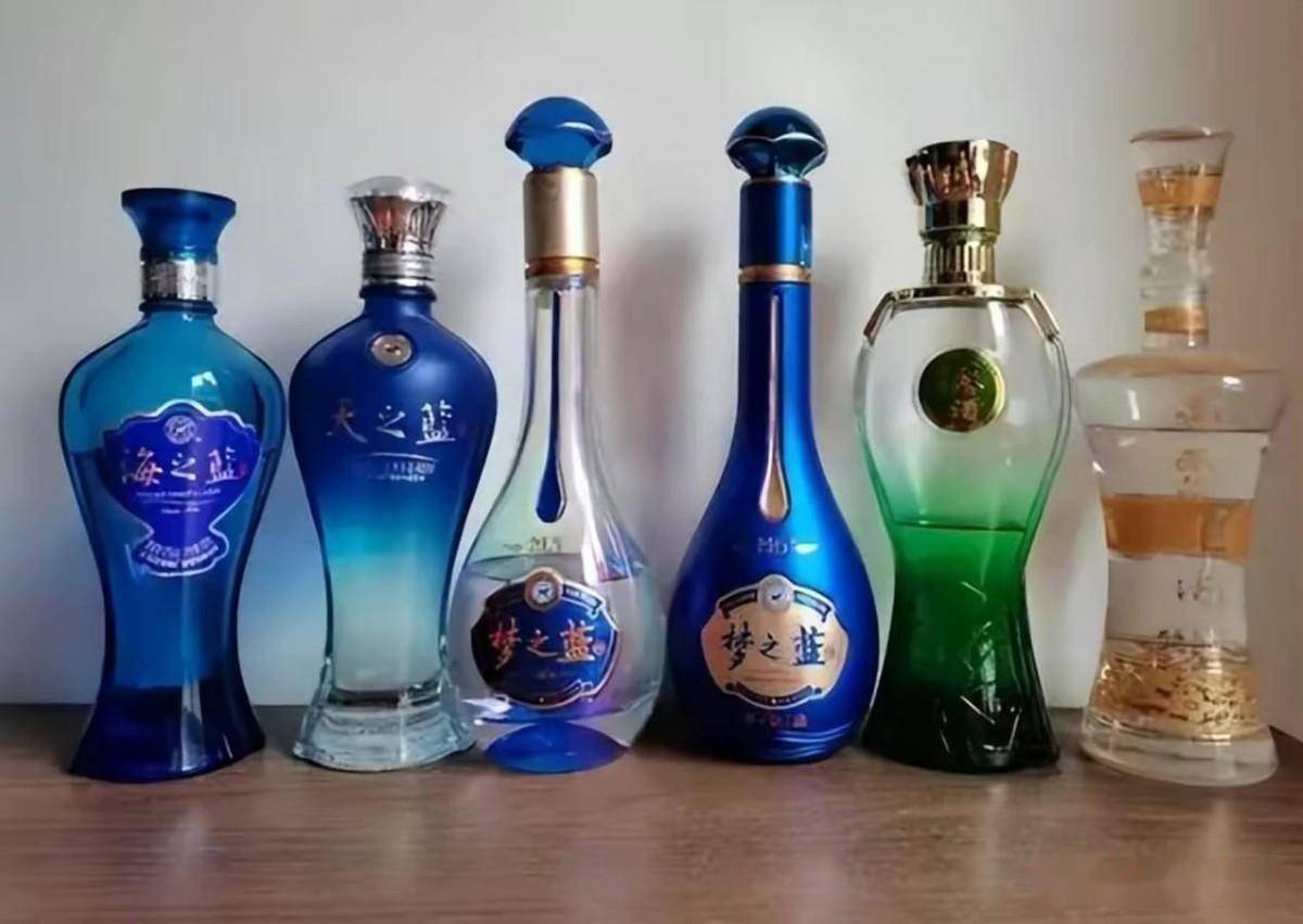 同為洋河系列白酒，海之藍(lán)、天之藍(lán)、夢之藍(lán)區(qū)別在哪？弄清楚再喝